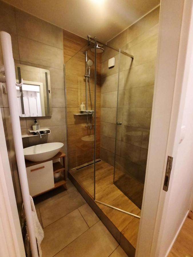 Apartment Klimka With Balcony, Free Wifi And Free Parking Bratislava Eksteriør bilde