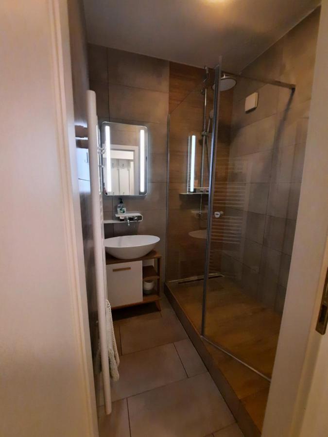 Apartment Klimka With Balcony, Free Wifi And Free Parking Bratislava Eksteriør bilde