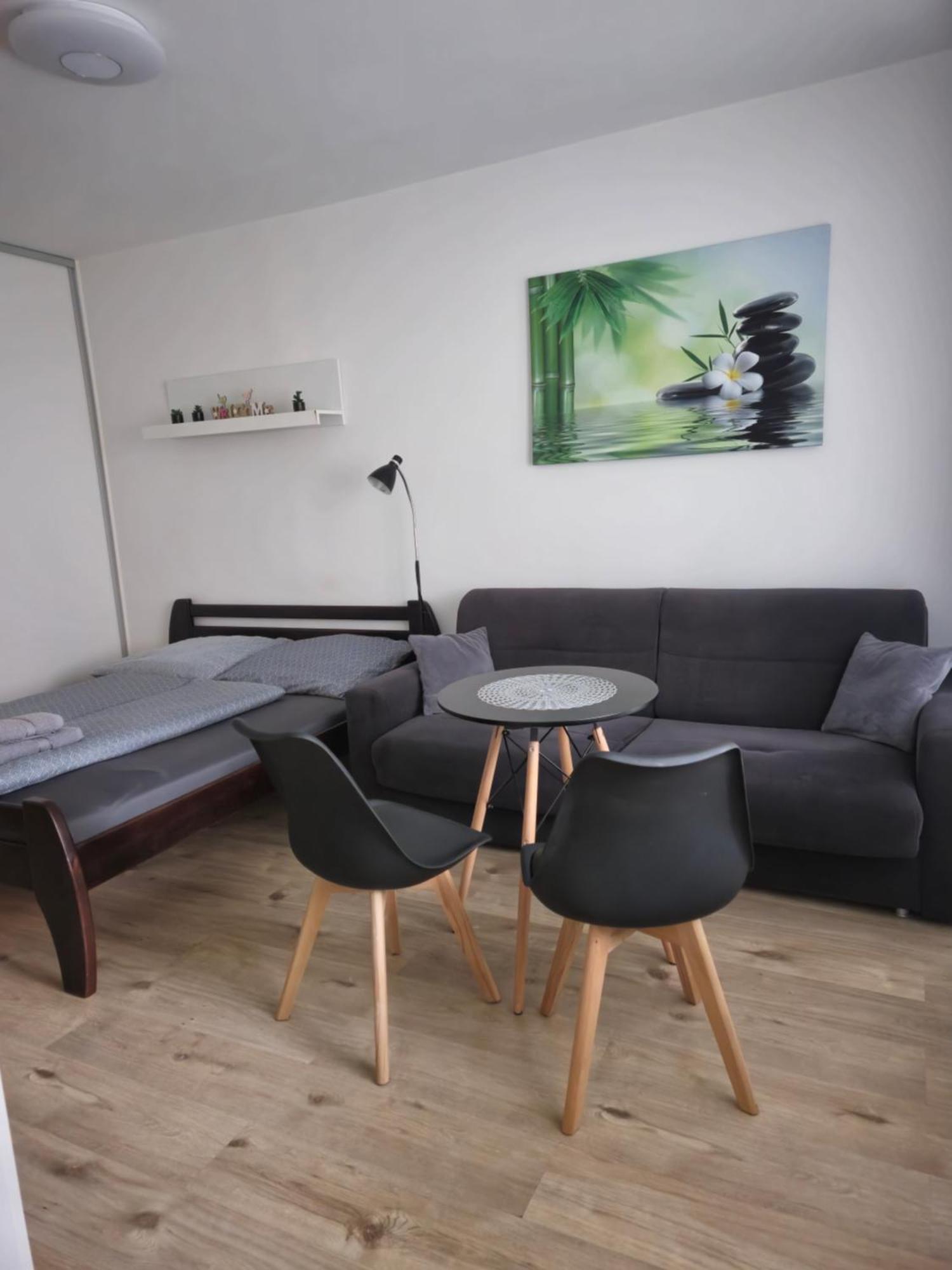 Apartment Klimka With Balcony, Free Wifi And Free Parking Bratislava Eksteriør bilde